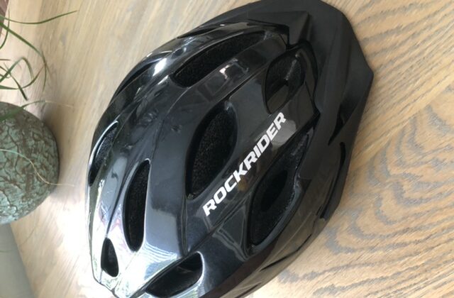 Mountainbike in goede staat met helm