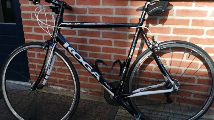 snelle en lichte koga race hybride volledige afgemonteerd met shimano ultegra