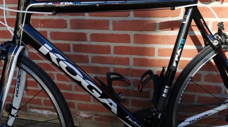snelle en lichte koga race hybride volledige afgemonteerd met shimano ultegra