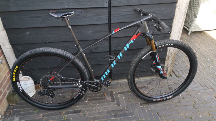 Mondraker Podium carbon RR