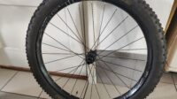 Wielset dt Swiss 27,5 plus m1900 spline met banden Nobby Nic