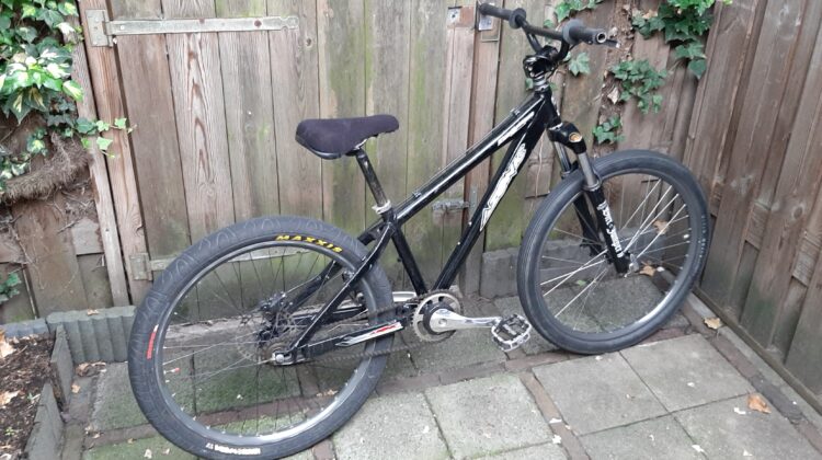 azonic mountainbike
