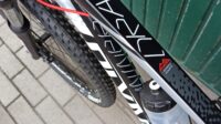 Mountainbike nieuw + lichtjes + extra achter spatbord + slot + drinkbus