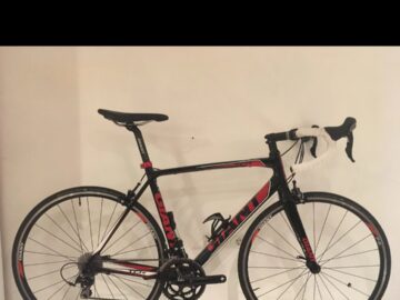 GIANT TCR ALUXX, Shimano 105 afgemonteerd