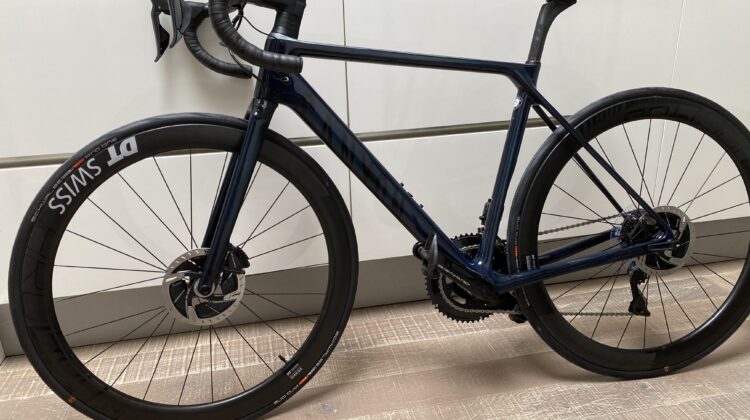 NIEUW: Canyon Ultimate CF SLX Disc 9.0 Di2