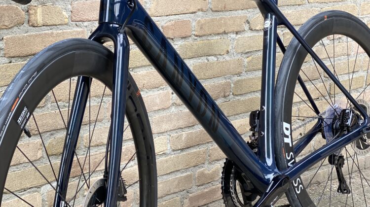 NIEUW: Canyon Ultimate CF SLX Disc 9.0 Di2