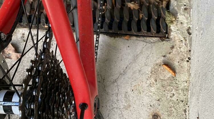 Te koop BMC Roadmachine 02 TWO (6 maand oud)