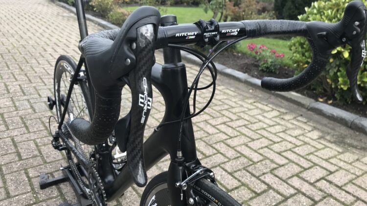 Specialized Tarmac Pro , 56 CM, 11 speed ,cosmic, carbon