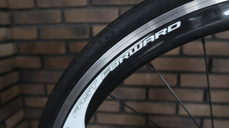 Isaac Element racefiets met FFWD wielen en vermogensmeter