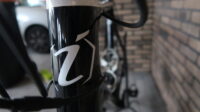 Isaac Element racefiets met FFWD wielen en vermogensmeter