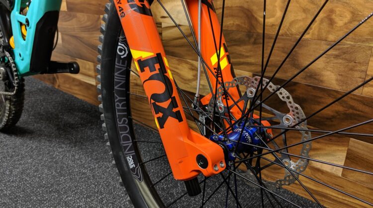 2020 SPECIALIZED DEMO 8 RACE 29″