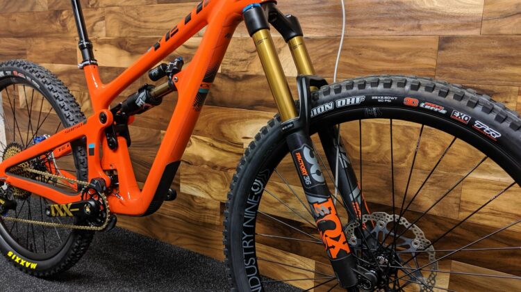 2019 YETI CYCLES SB150 CARBON 29