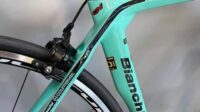 BIANCHI OLTRE XR3 105 ROAD BIKE