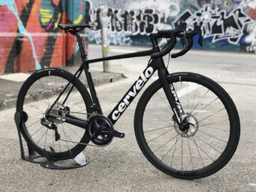 CERVELO R3 ULTEGRA DI2 DISC ROAD BIKE