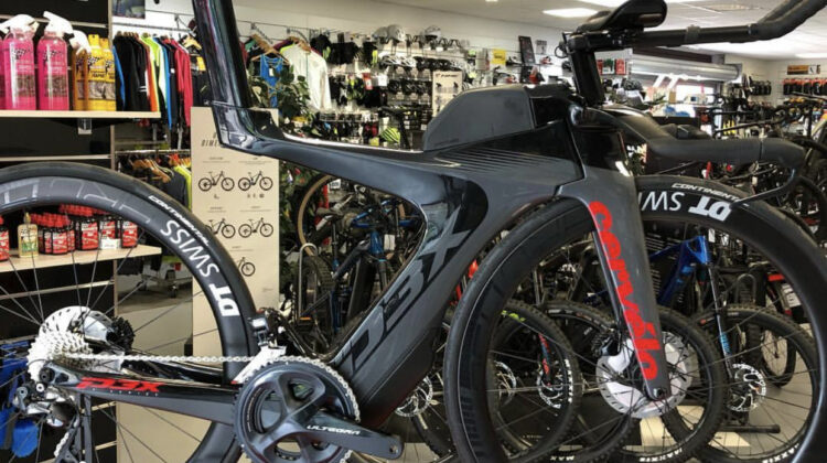 CERVELO P3X ULTEGRA DI2 DISC TT/TRIATHLON BIKE WITH CARBON WHEELS 2020