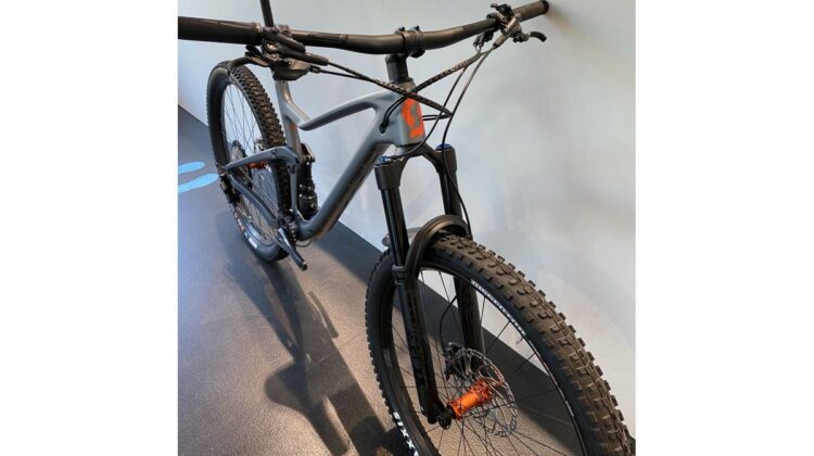 SCOTT GENIUS 920 BIKE