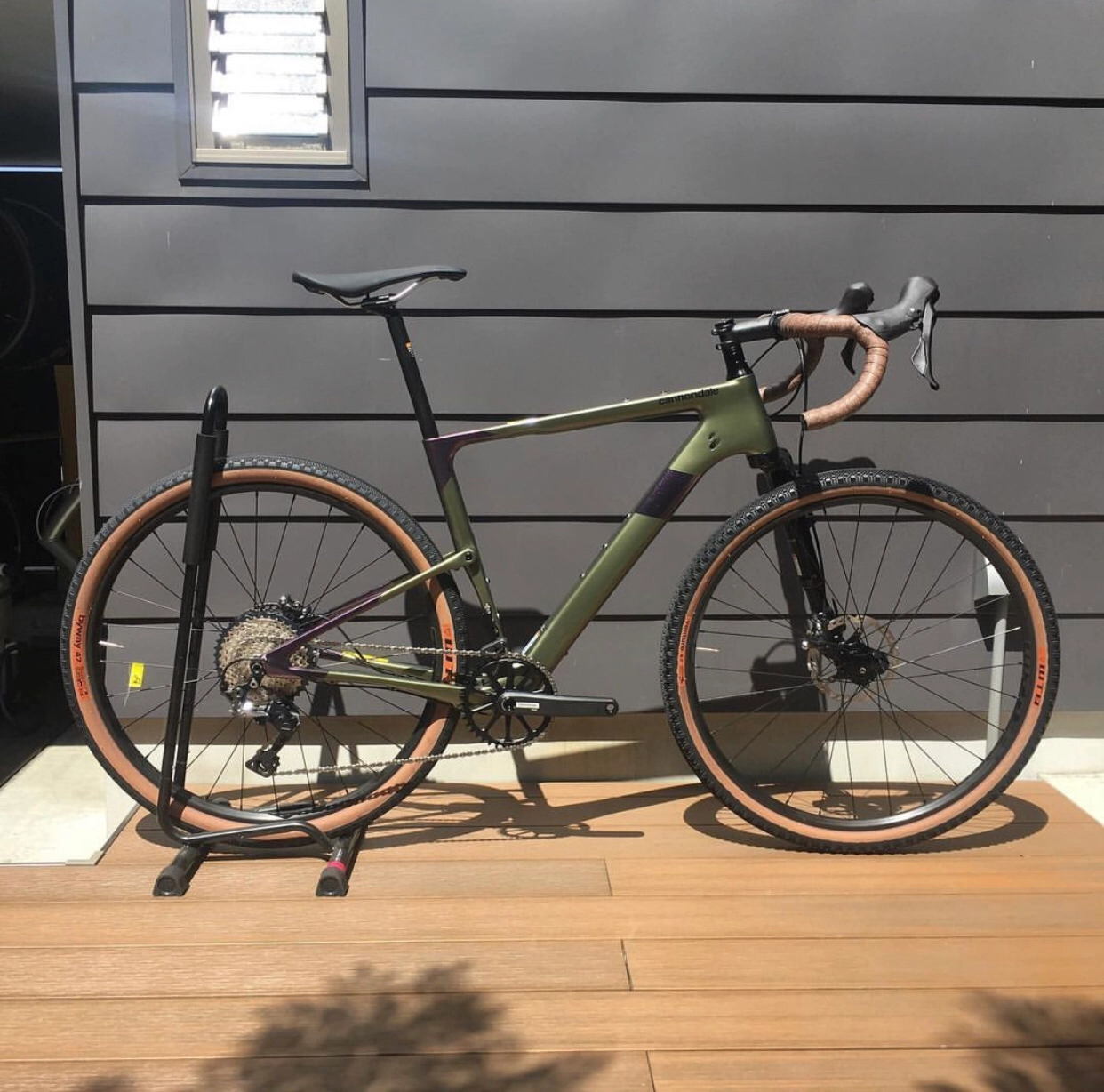 cannondale topstone carbon vs specialized diverge