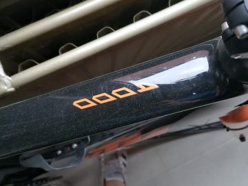 Koersfiets KTM. Carbon frame. 1 zomer op gefietst