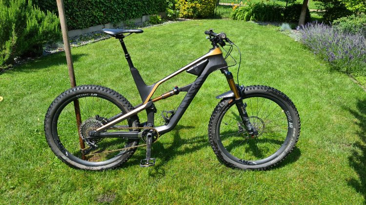 Canyon Spectral CF9 – 27,5+ wielen – maat XL (vanaf 1m80)