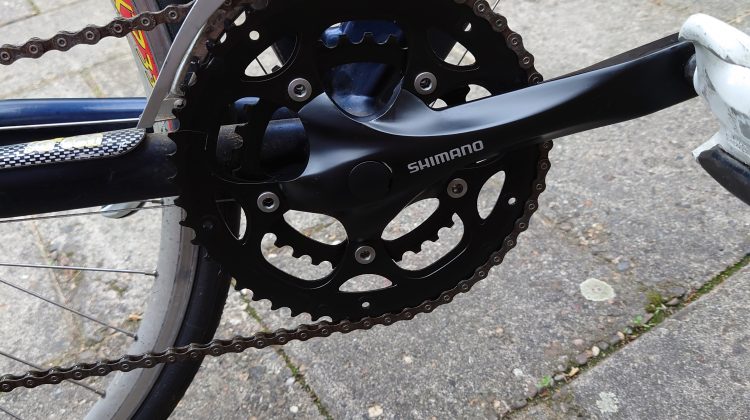 Racefiets aangeboden