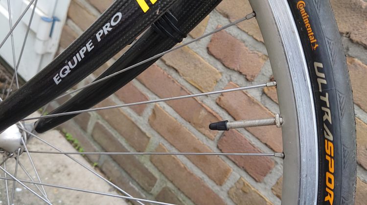 Racefiets aangeboden