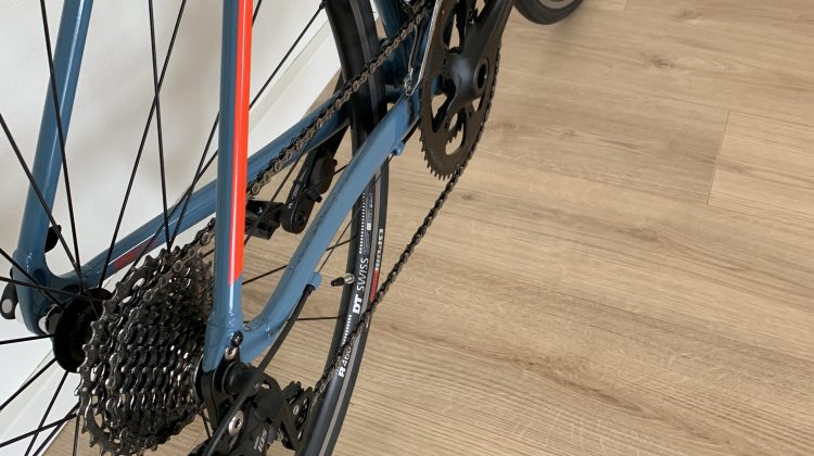 UNIEKE KANS: Specialized Allez Elite 2019 wielrenfiets