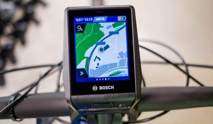 E-MTB CUBE STEREO HYBRID 140 HPC ACTIONTEAM 625 NYON 2021
