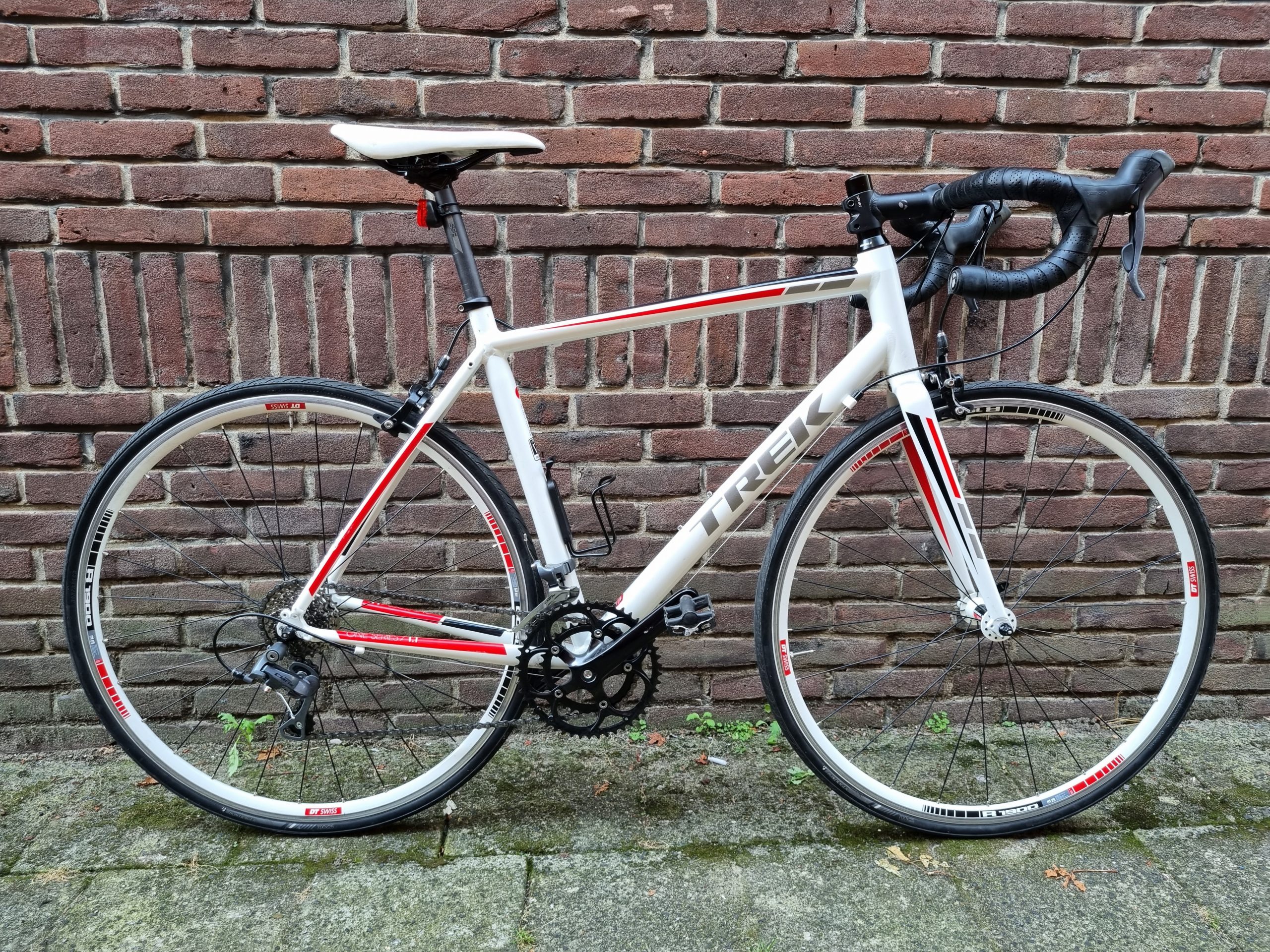 Trek One Series 1.1 - 56cm met Claris VeloScout