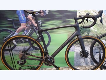 2019 SPECIALIZED S-Works Roubaix – Sram Red Etap Axs