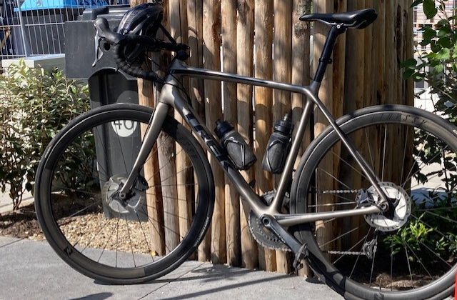 Trek Emonda SL6 met schijfremmen en full carbon Assualt Reynold wielen