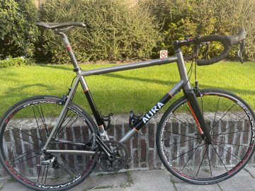 Custom titanium racefiets voor lange mannen