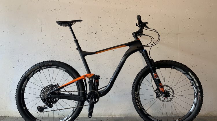 Giant Anthem Advanced 1 carbon full suspension