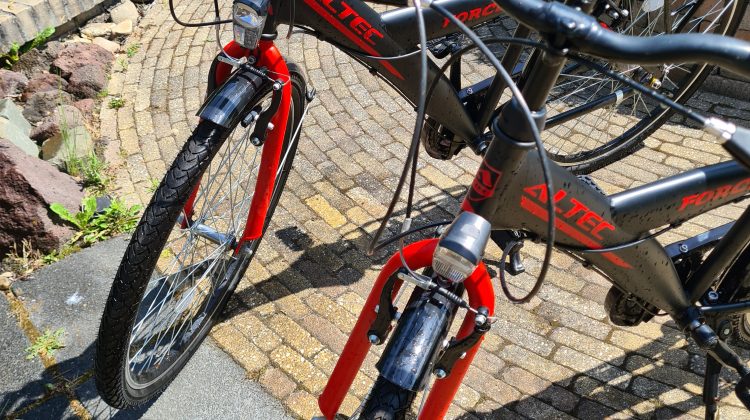 2 x Altec Force mountainbike jongen 24″/meisje 26″