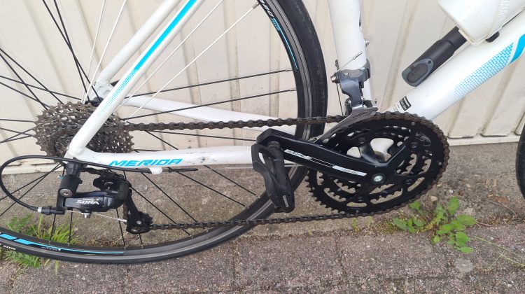 Merida Dames Racefiets inclusief helm, pedalen, zadeltas