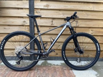Scott Scale 965 mountainbike maat M
