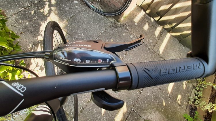 2 mooie Merida Hybride fietsen
