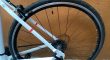 2 dames koersfietsen