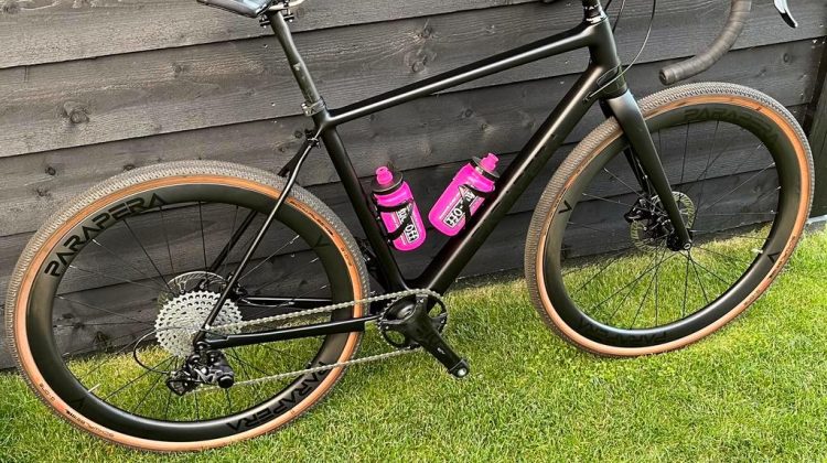 Gravelbike Parapera Campagnolo EKAR 1×13 Carbon zwart