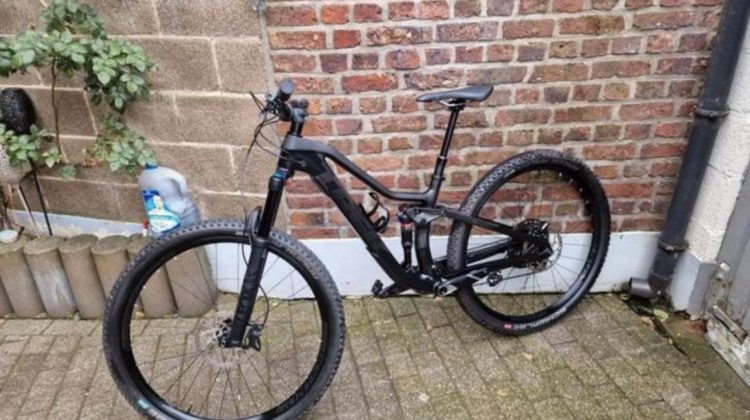 Trek fuel ex 9.7 300 km oud fox sram incl factuur 4500~