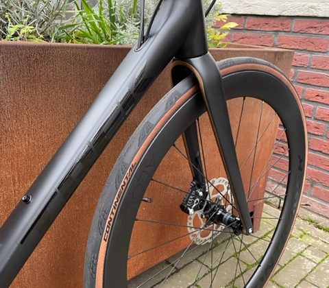 Trek Emonda ALR 5 Disc Mat Zwart Plastidip