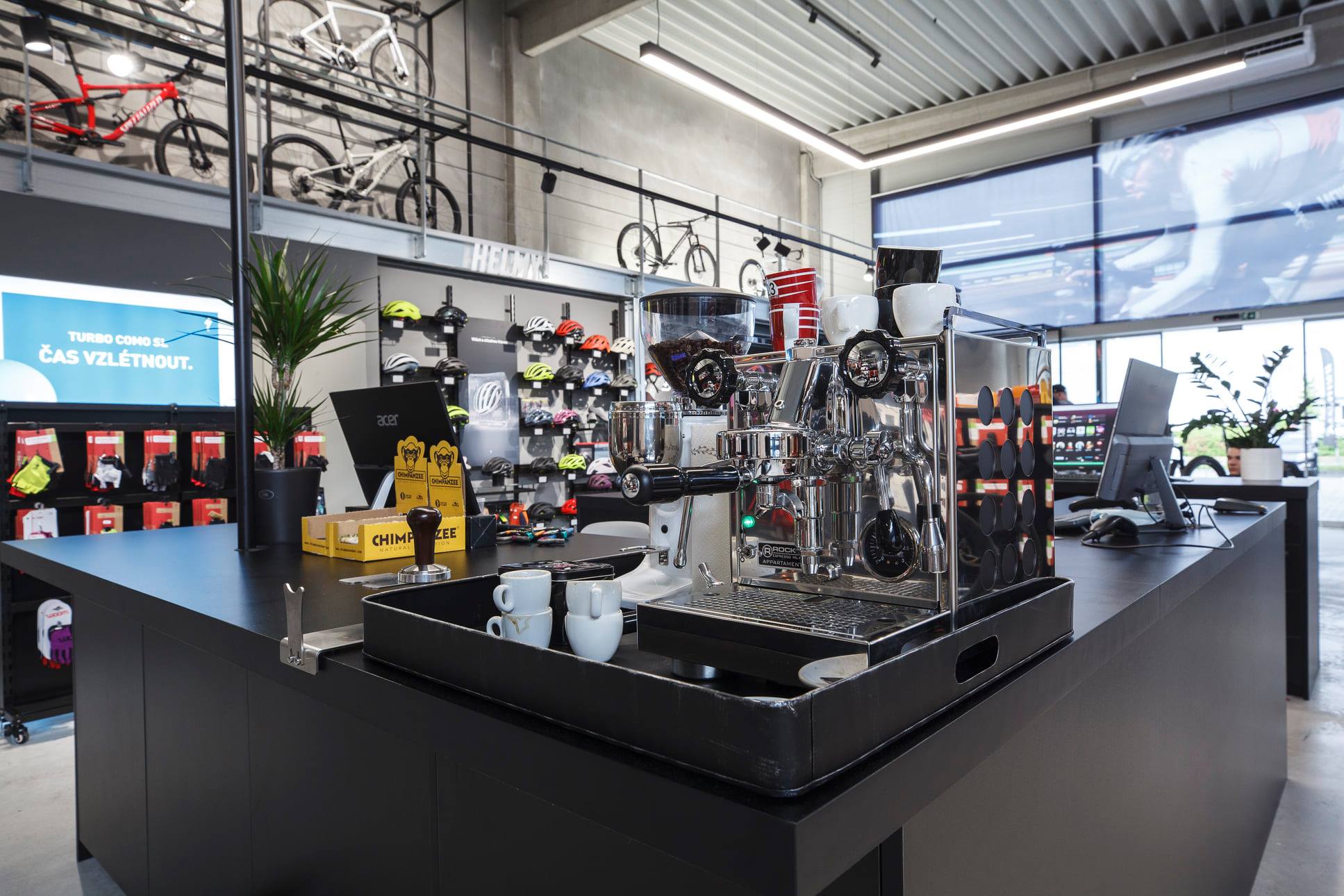 Dealer store picture