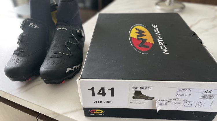 Fietsschoenen Northwave raptor GTX 44 (nieuw)