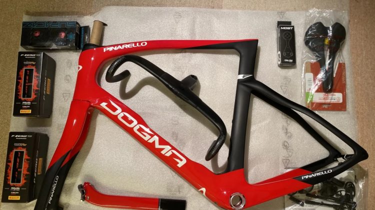 2023 Pinarello Frameset Dogma F Disc (Summit Red)