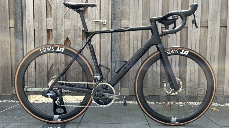 Canyon Ultimate CF SLX 8 eTap 2023 – Maat L