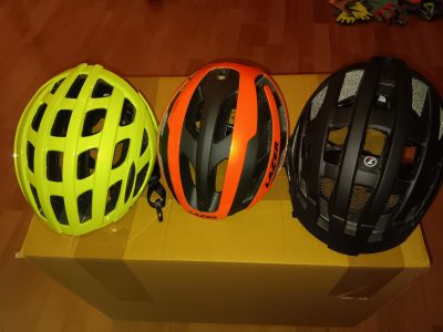 2 zeer mooie lazer fietshelmen NIEUW!!