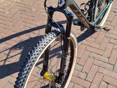 Scott Scale maat L carbon XT veel upgrades! I9 hydra hubs