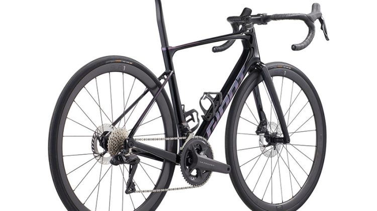 2024 Giant Defy Advanced Pro 0 Road Bike (M3BIKESHOP)